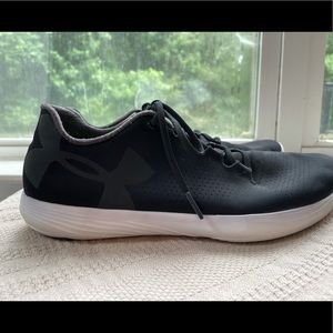 Under Armour Black Tennis Shoes